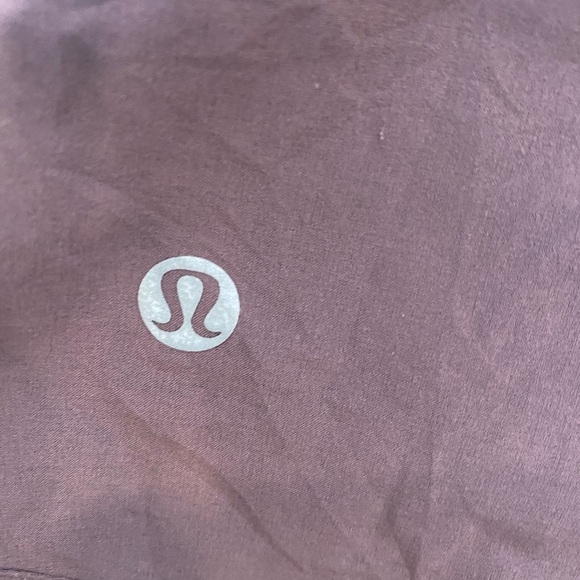Lululemon Tracker Shorts w/ Liner - Mauve - sz 6 - Picture 7 of 7